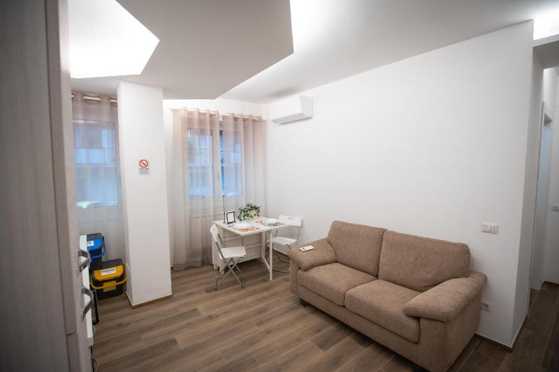 ROMECOMING Ostiense Guest House — комфортный отель в Риме