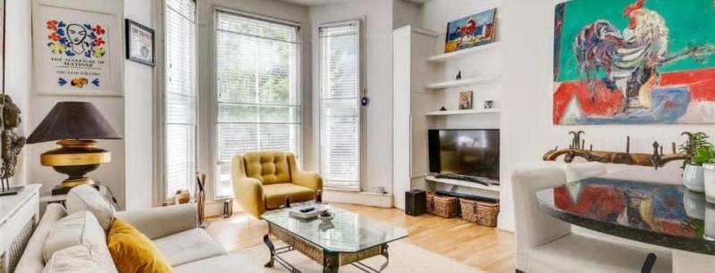 Beautiful Two Bedroom Flat in Kensington — отель с удобствами в Лондоне