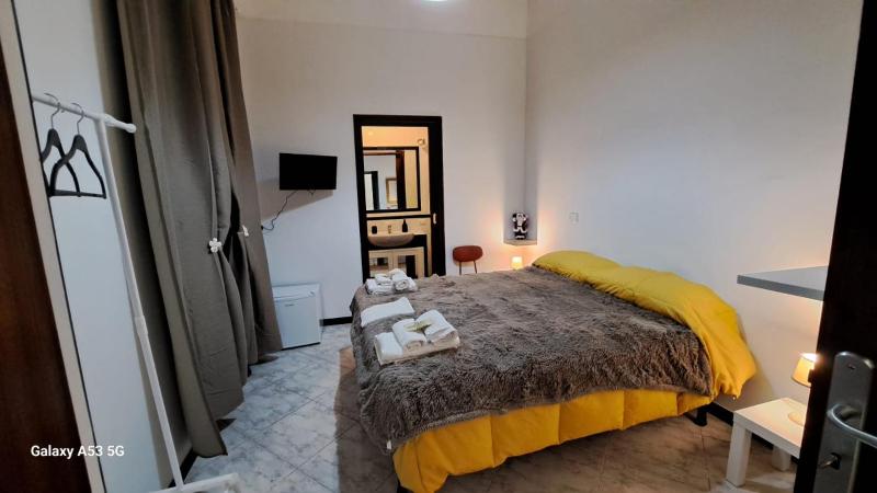 AURORA e DAD Naples Center B&B — комфортный отель в Неаполе