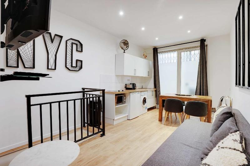 Superbe appartement - 4P-AuteuilSaint Cloud — забронировать отель в Париже
