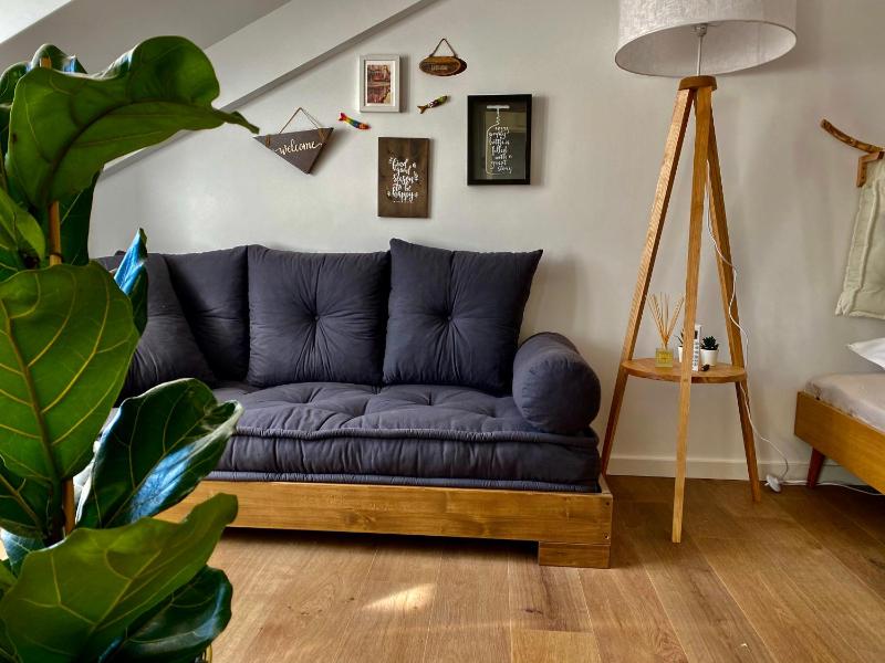 Nestled in Bica: Small Studio, Big Experience — отель в Лиссабоне, Португалия