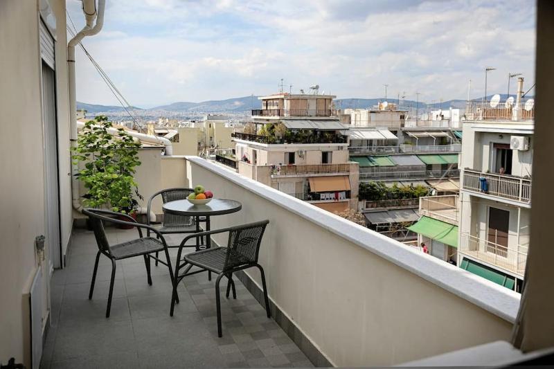Amazing two bedroom apartment in the center — отель в Афины, Греция