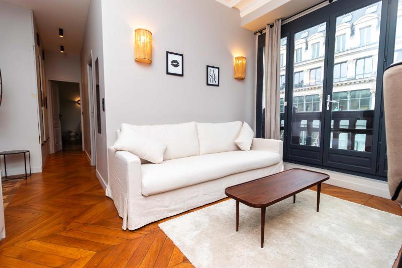Apartment Center of Paris by Studio prestige — отель в Париже, Франция