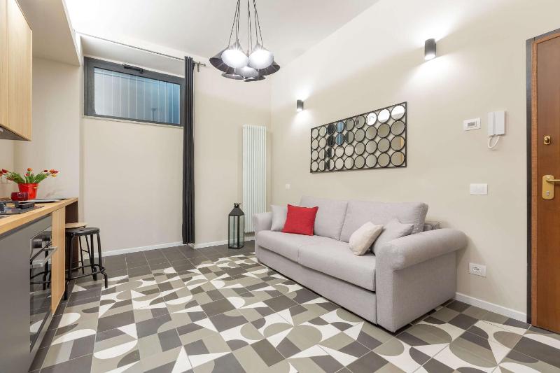 MOU43 -Loreto-Duomo- Urban House - Luxury — забронировать отель в Милане
