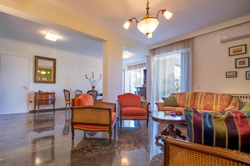 Glyfada 3 bedrooms 6 persons apartment by MPS — отель с удобным расположением в Афины