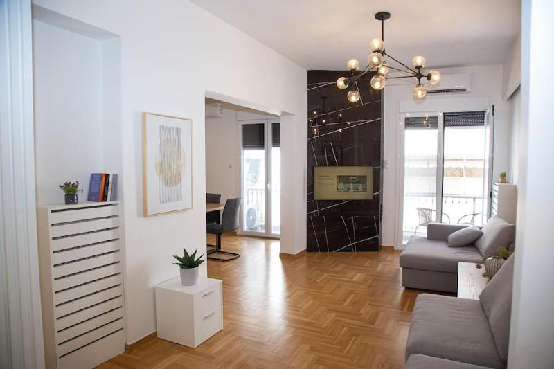 Spacious apartment in Pagkrati — отзывы гостей и цены