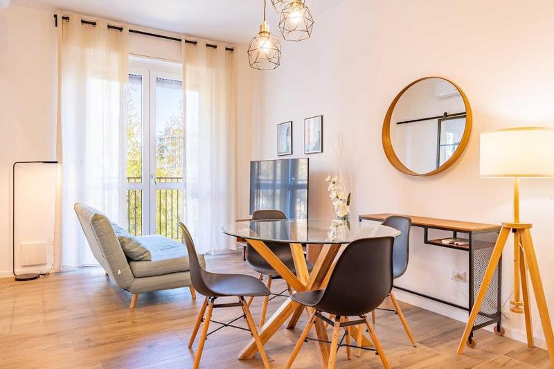 Цены на Guest Planet - Stylish Flat Bisceglie M1 в Милане