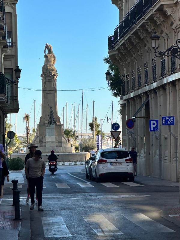 Rambla Alicante — забронировать отель в Аликанте
