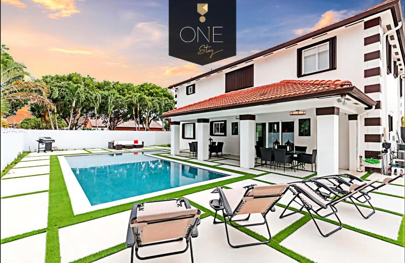Prestigious Home with Pool — отзывы гостей и цены