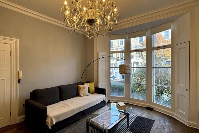 Elegant & Beautifully Presented 1BD Flat- Chelsea! — отель с удобствами в Лондоне