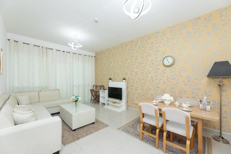 Цены на Luxury one bed room Apartment in dubai marina pinnacle tower в Дубае