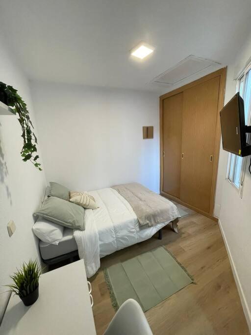 Juan Pantoja, apartamento para 2 en metro Alvarado — отель в Мадриде, Испания