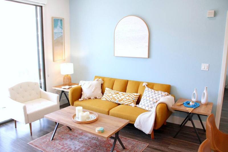 Beach Apartment in the Heart of Santa Monica 2bedrooms + Garage — отзывы гостей и цены