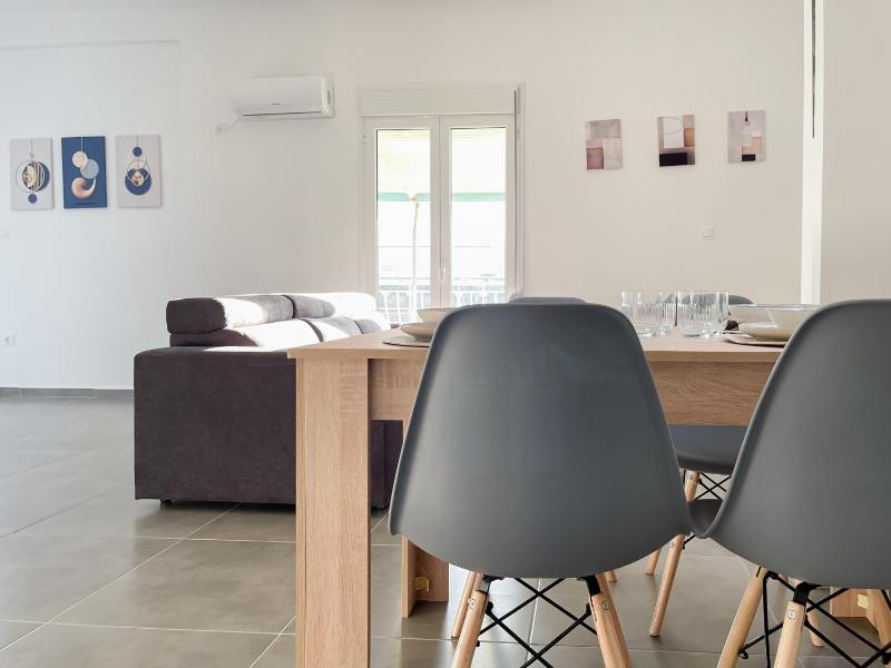 3-bedroom Millennial apartment in the city center — комфортный отель в Афины