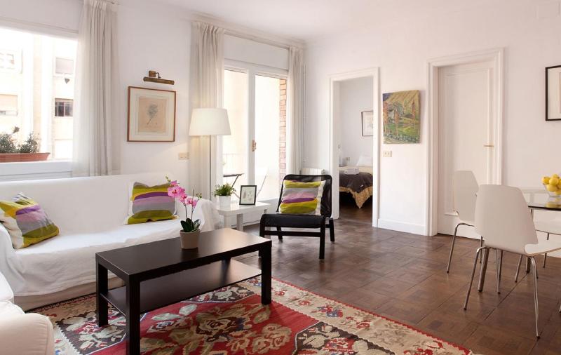 Letsgo Camp Nou Apartment — забронировать отель в Барселоне