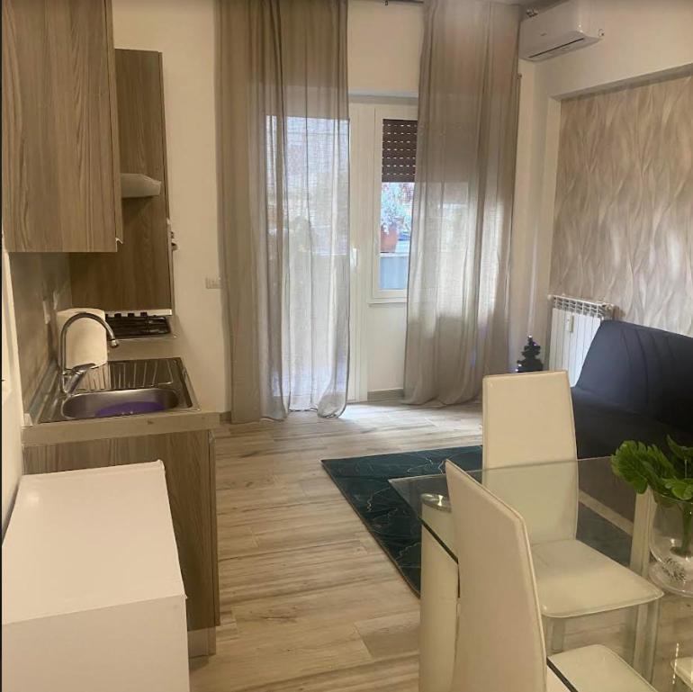 PM 171 Via Di Casal Bertone Guest House — отель с удобным расположением в Риме