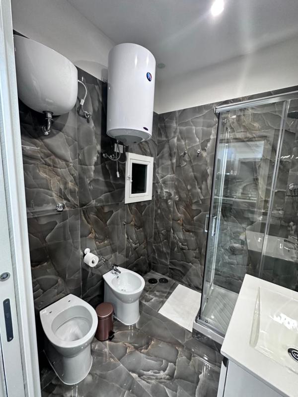 Jemms Holidays B&B — отель с удобным расположением в Неаполе