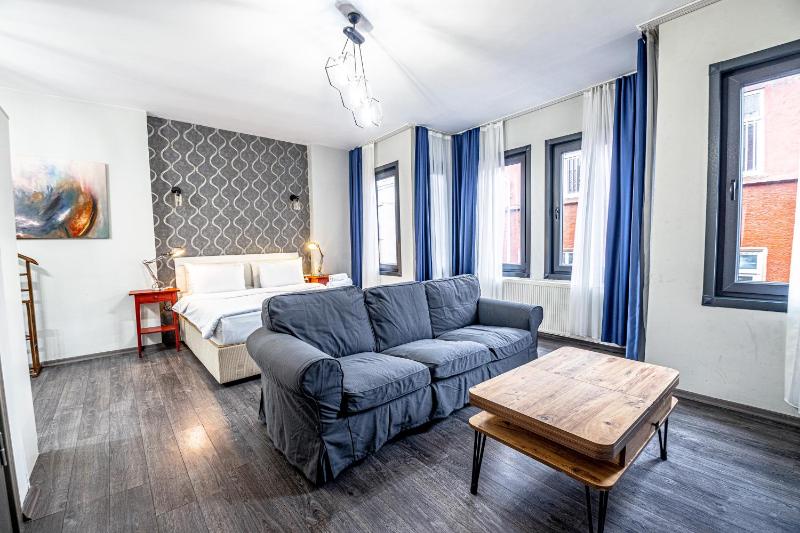 Room in Apartment - Luxury Historical hotel room in Sultanahmet — комфортный отель в Стамбуле
