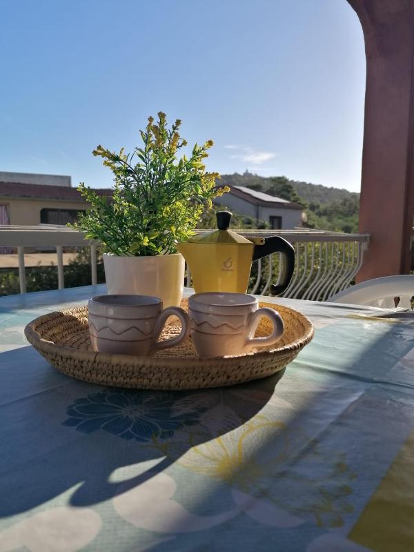 Casa di Jo ad Àrbatax - Spazioso Appartamento Vista Mare