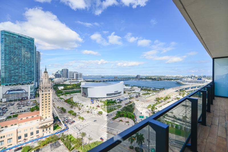 Prime Location Condo: Amazing City & Bay Views — отзывы гостей и цены