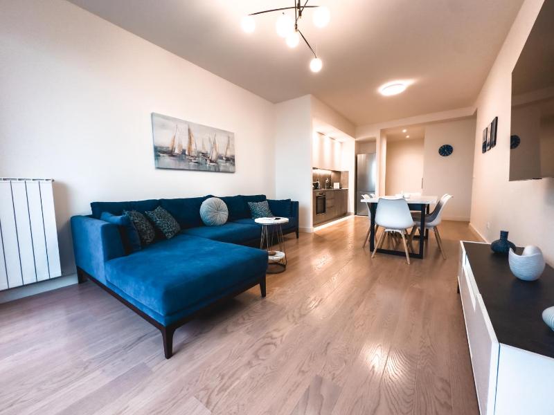 Luxury Riverside Retreat - Belgrade Waterfront — комфортный отель в Белграде