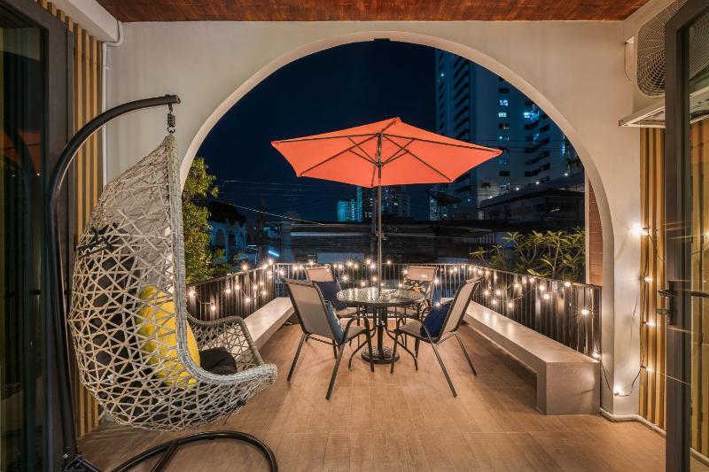 Modern Oasis meets Cozy Haven @ Ekkamai 12/ ThongLor 10. Heart of Bangkok! — отзывы гостей и цены