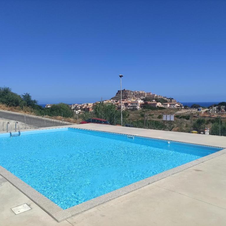 Case Aurora a Castelsardo - Apt con piscina e vista
