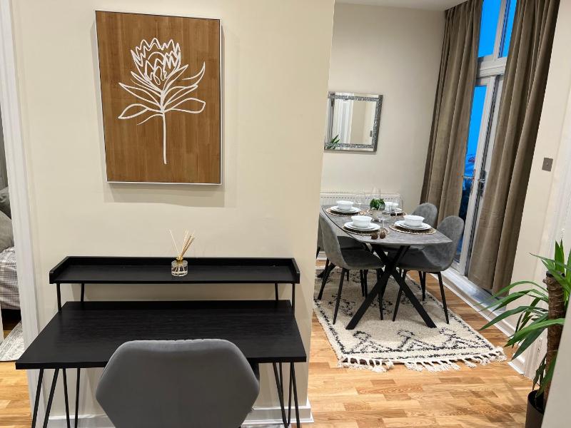 Superb Location 2 Bed Flat in Kensington — отзывы гостей и цены