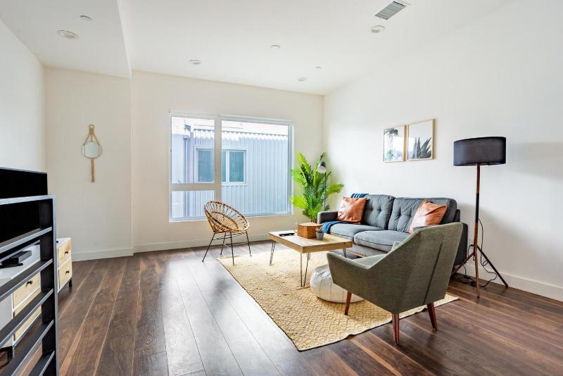Hollywood 3br nr coffee movies hiking LAX-1155 — отзывы гостей и цены