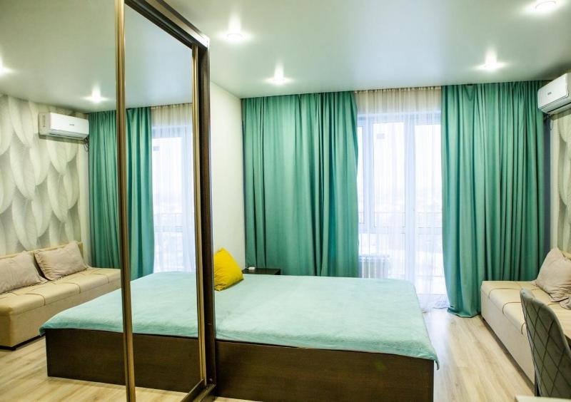 Svetlye apartamenty so svezim remontom — забронировать отель в Алматы