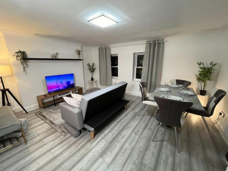 Modern & Stylish Haven In Heart of London — забронировать отель в Лондоне