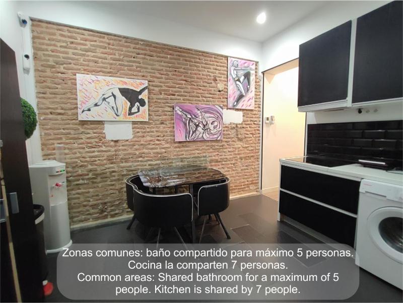 Chueca Rooms Madrid — отель с удобствами в Мадриде