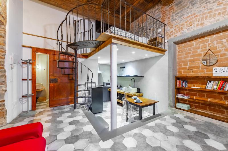 Florence Oltrarno Duplex Apartment — комфортный отель в Флоренции