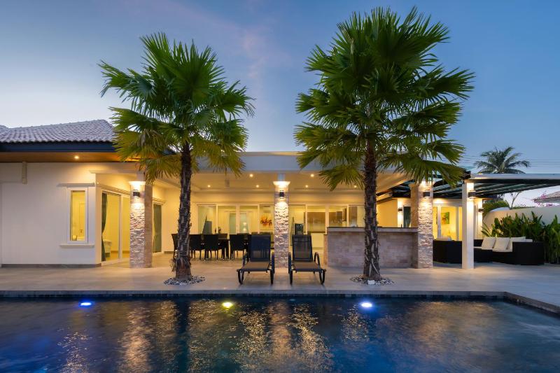 Orchid Paradise Homes OPV 521 — забронировать отель в Хуа