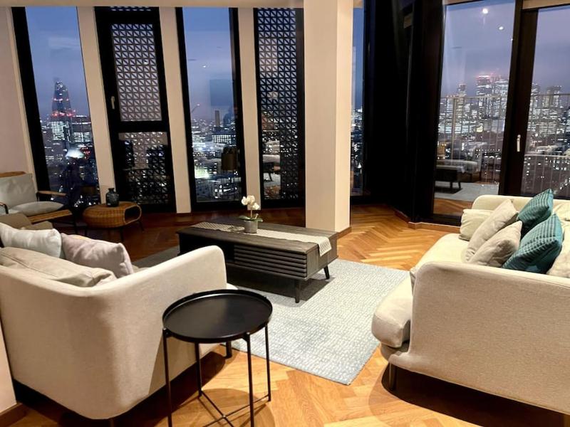 The Penthouse by condokeeper — отель с удобным расположением в Лондоне