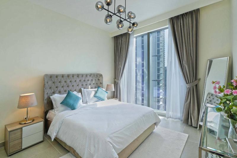 Chic 2-Bedroom Downtown Gem — забронировать отель в Дубае