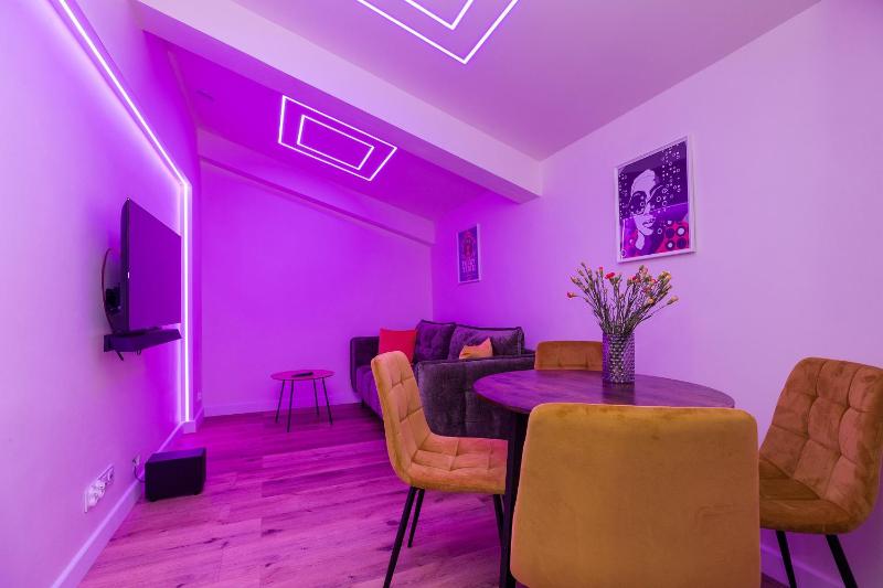 ShortStayPoland Zelazna (B146) — комфортный отель в Варшаве
