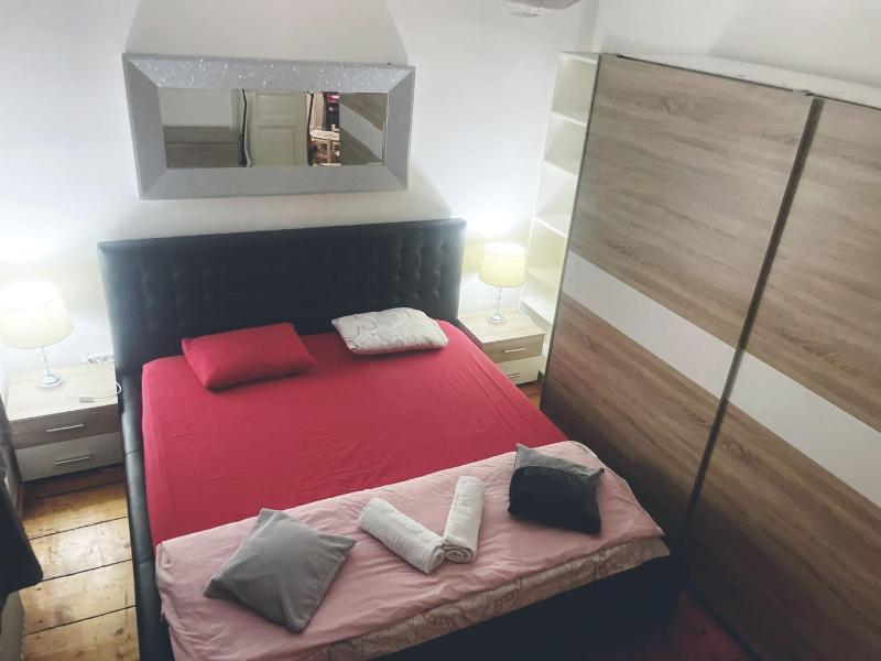 Цены на Nice apt near centrum Prague в Праге