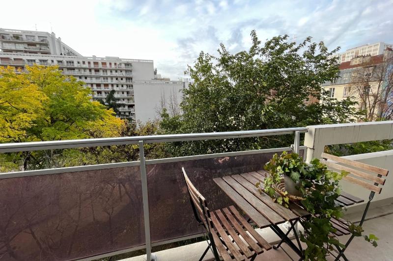 Small nest with view of the Eiffel Tower — отзывы гостей и цены