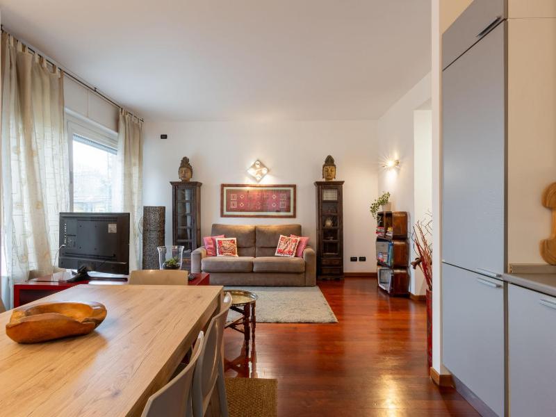 Цены на Apartment Isola delle Abbadesse by Interhome в Милане