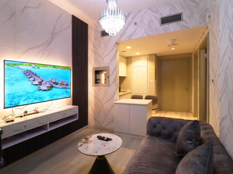 Brand New 1 Bed with Canal View at Zada Tower Business Bay — комфортный отель в Дубае