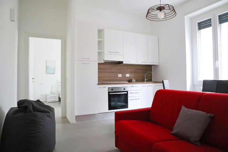 Certosa New Modern Flat — забронировать отель в Милане