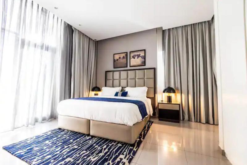 Lovely Canal View - Burj Khalifa View - Business Bay — отзывы гостей и цены