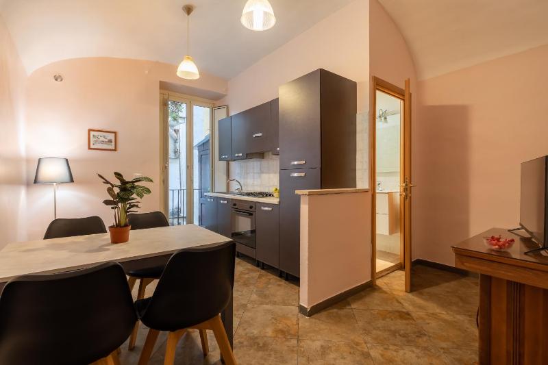 Campani House — отель в Риме, Италия