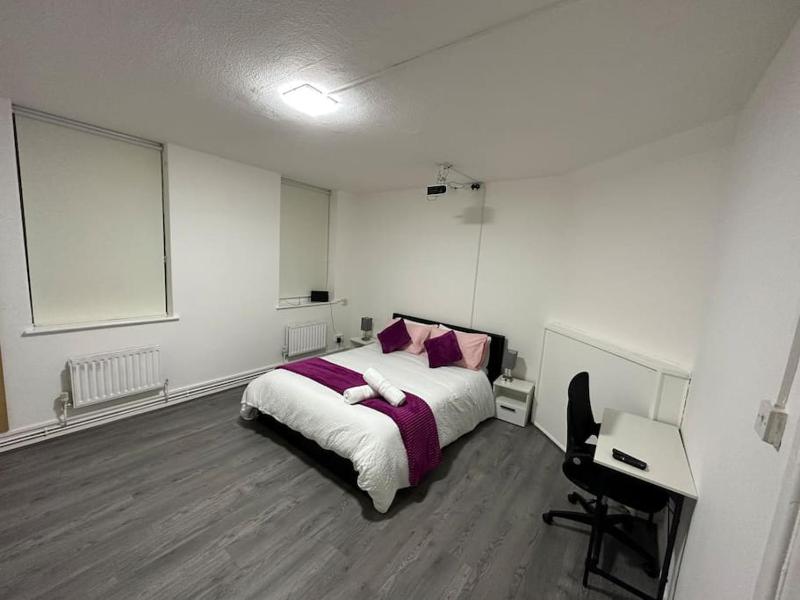 Super double bedroom zone 1 — отель в Лондоне, Соединенное Королевство