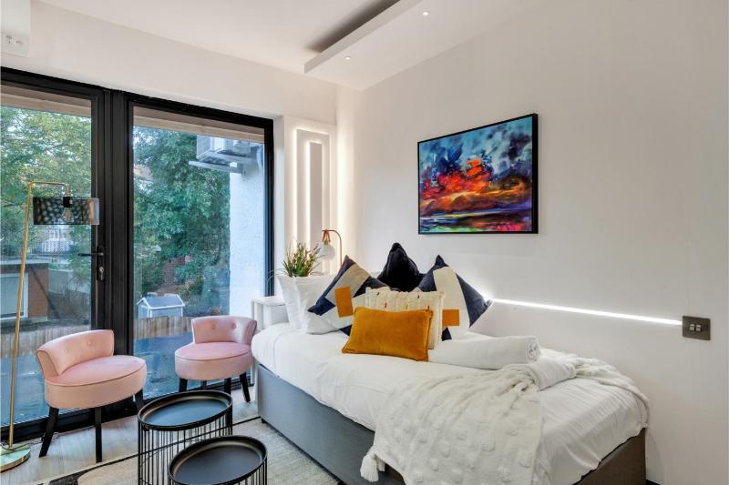 Cosy Studio in Great Location! — комфортный отель в Лондоне