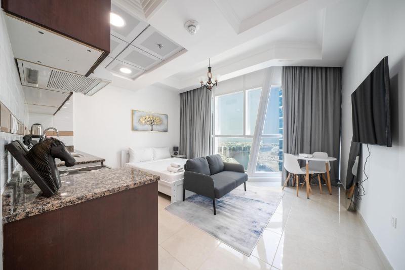 ALH Vacay - Court Tower - Studio with Canal view — отель в Дубае, Объединенные Арабские Эмираты