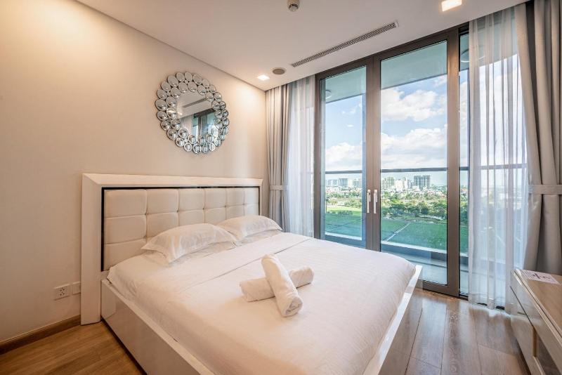 Vinhomes Central Park Charm Apartment — отель с удобствами в Хошимине