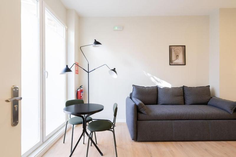 Цены на Ideal flat for 4 pax -F Fpo1 в Мадриде