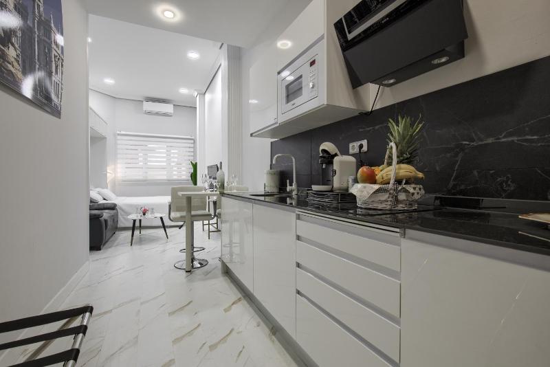 Lovely Apartment in Gran Via Madrid — отель в Мадриде, Испания